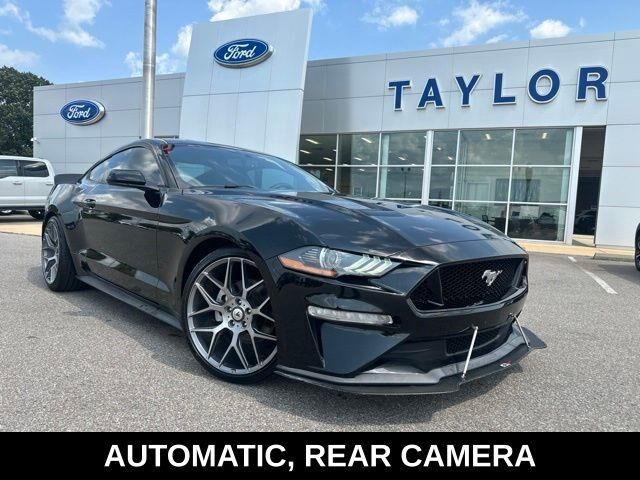 2019 Ford Mustang EcoBoost — photo 1 of 13