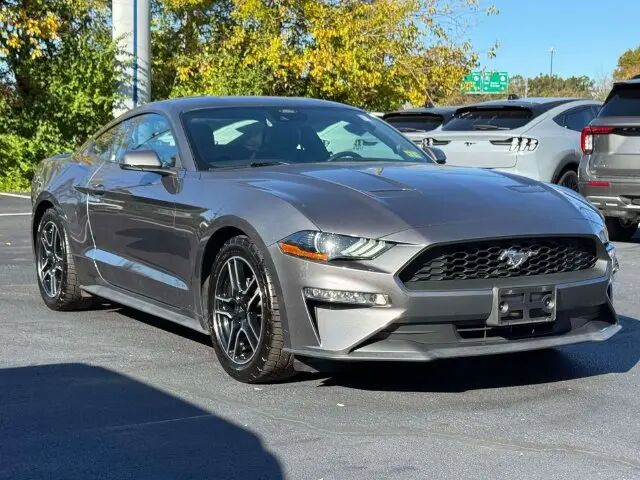 2021 Ford Mustang EcoBoost