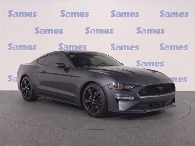 2022 Ford Mustang EcoBoost