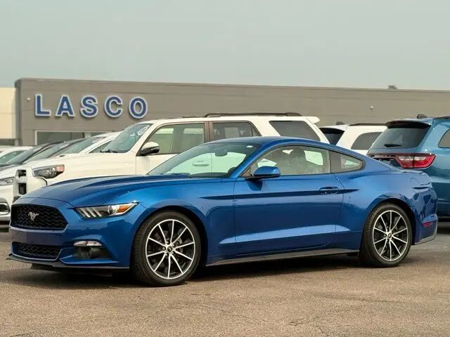 2017 Ford Mustang EcoBoost Premium — photo 1 of 13