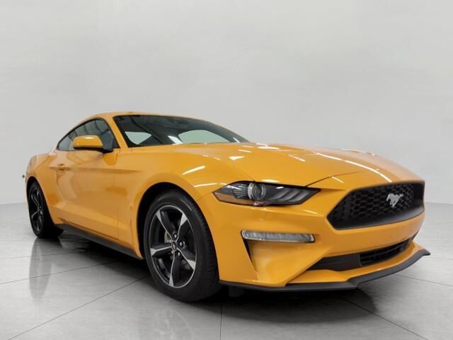 2022 Ford Mustang EcoBoost