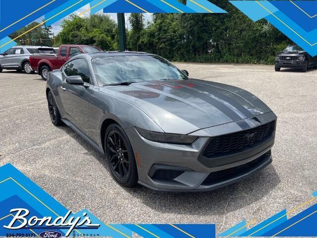 2025 Ford Mustang EcoBoost — photo 1 of 13