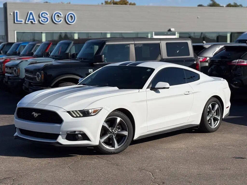2016 Ford Mustang EcoBoost Premium — photo 1 of 13