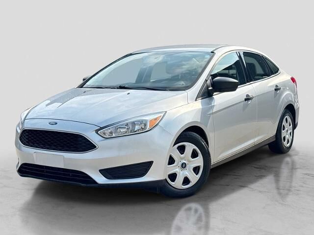 2018 Ford Focus S — photo 1 of 13