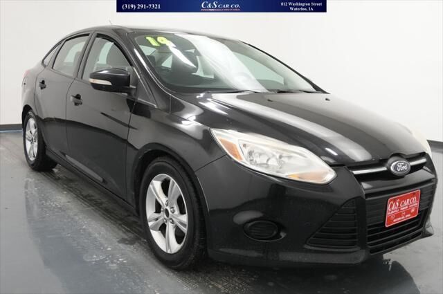 2014 Ford Focus SE — photo 1 of 32