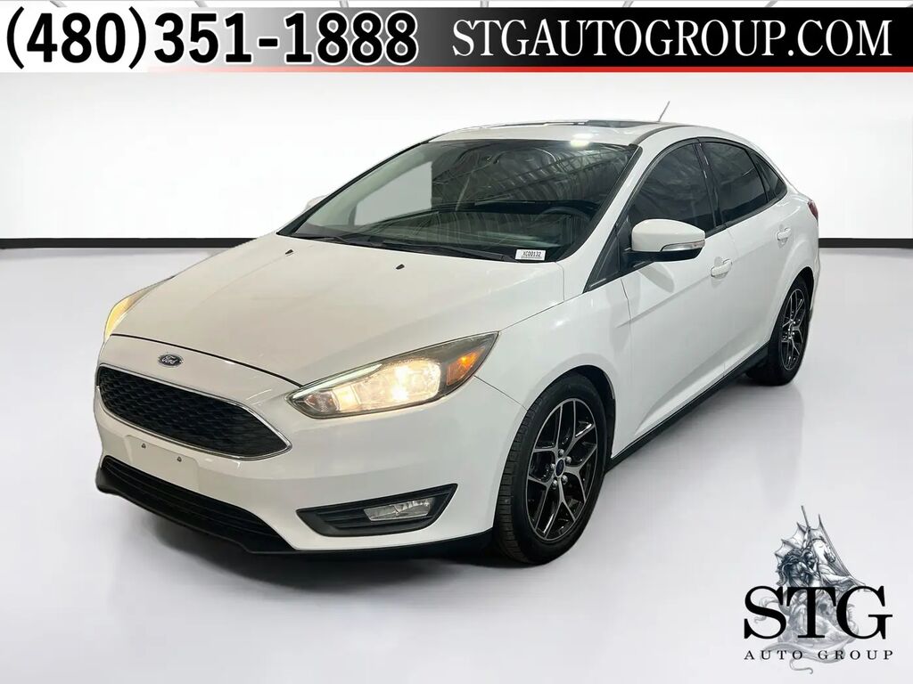 2017 Ford Focus SEL — photo 1 of 13