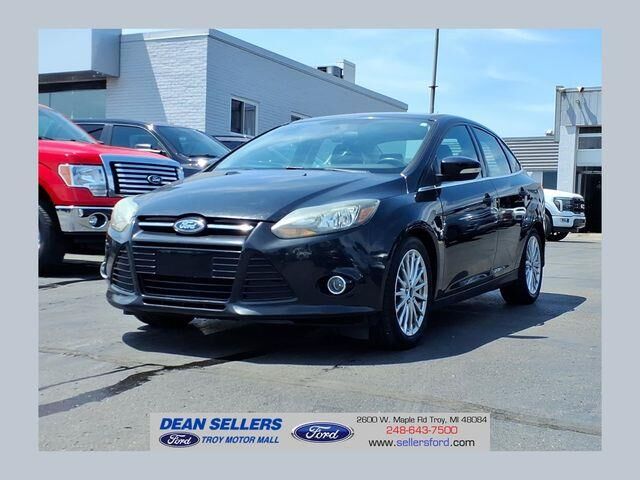 2014 Ford Focus Titanium — photo 1 of 24
