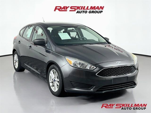 2018 Ford Focus SE — photo 1 of 12