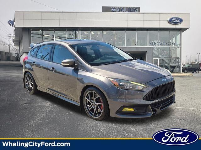 2015 Ford Focus ST — photo 1 of 13