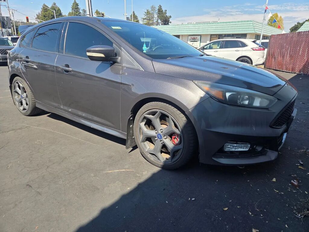 2015 Ford Focus ST — photo 1 of 12