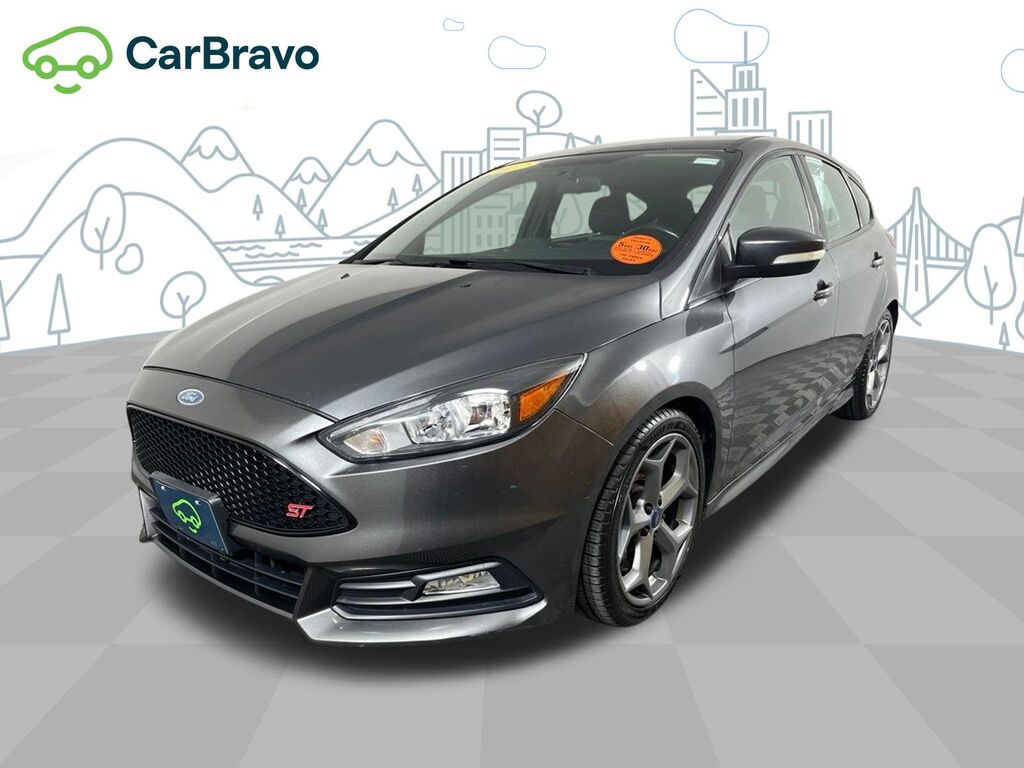 2017 Ford Focus ST — photo 1 of 6