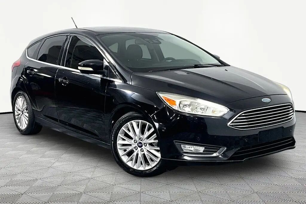 2018 Ford Focus Titanium — photo 1 of 13