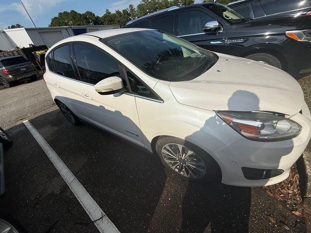 2017 Ford C-MAX Hybrid Titanium — photo 1 of 1