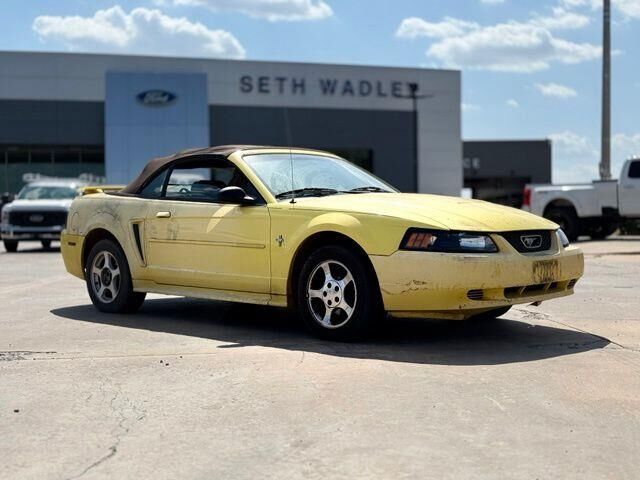2003 Ford Mustang Deluxe