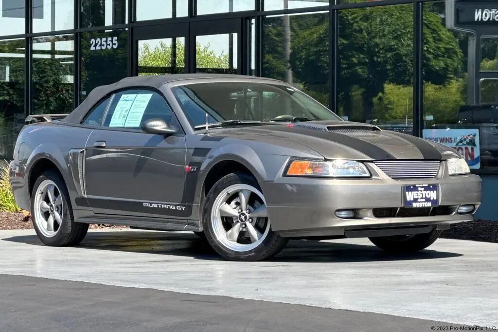 2002 Ford Mustang GT Deluxe — photo 1 of 13