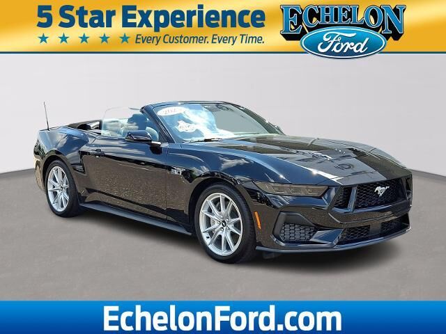 2025 Ford Mustang GT Premium — photo 1 of 13