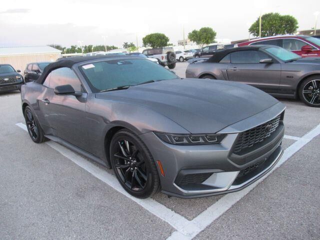 2025 Ford Mustang EcoBoost — photo 1 of 17