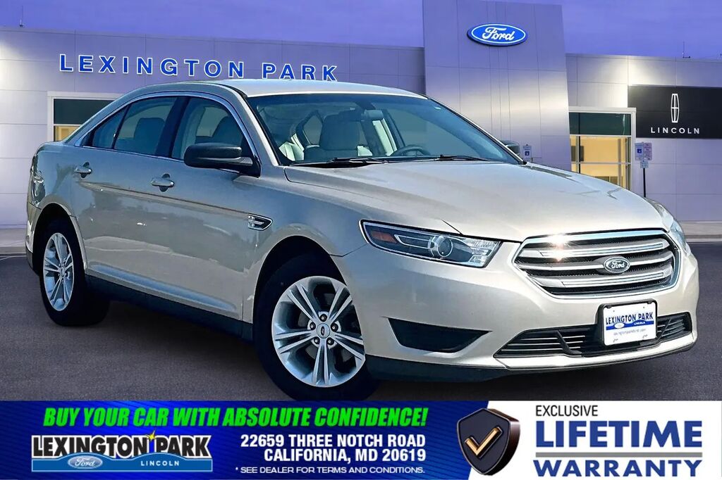 2018 Ford Taurus SE — photo 1 of 13