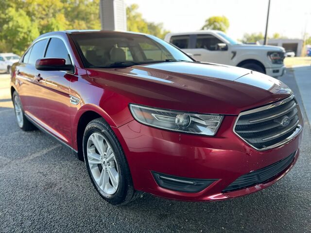 2017 Ford Taurus SEL