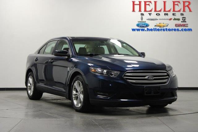 2017 Ford Taurus SEL — photo 1 of 13