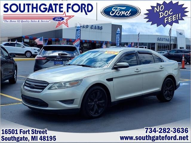 2010 Ford Taurus SEL