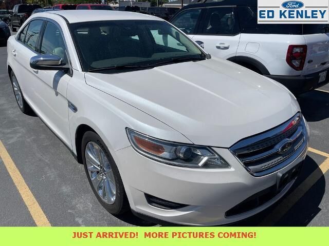 2011 Ford Taurus Limited — photo 1 of 17
