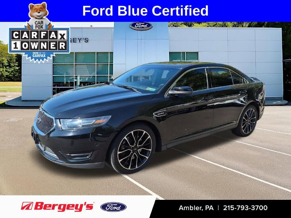2018 Ford Taurus SHO — photo 1 of 1