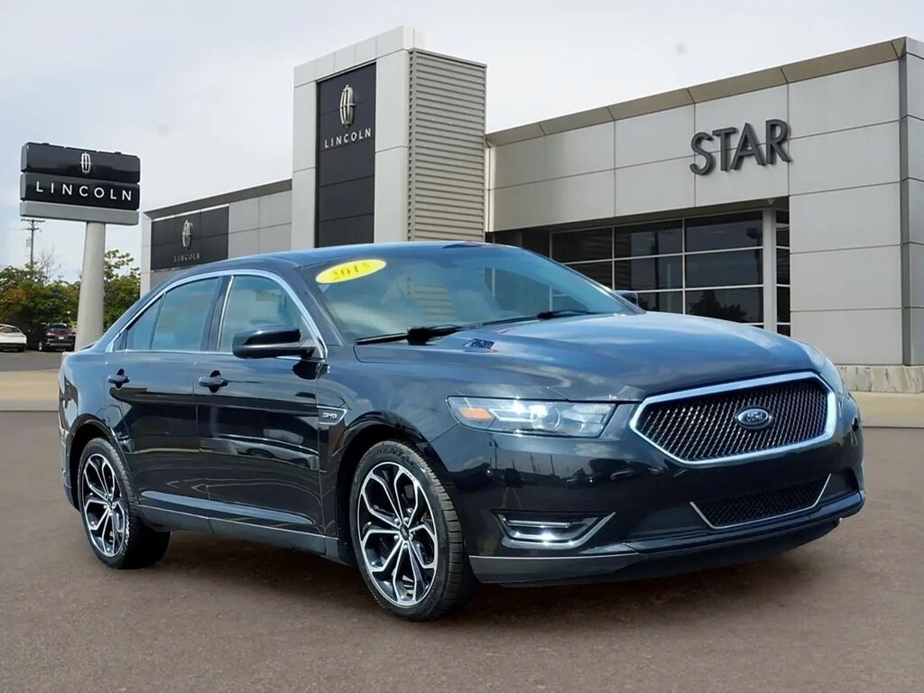 2015 Ford Taurus SHO — photo 1 of 13