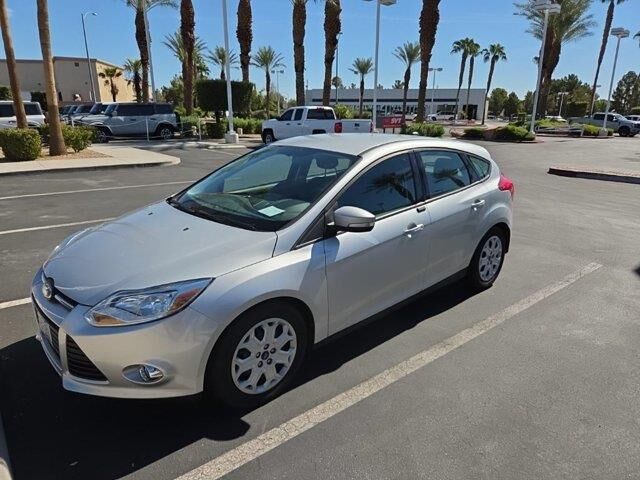 2012 Ford Focus SE — photo 1 of 4