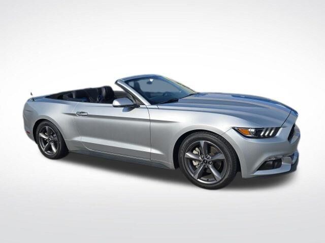 2017 Ford Mustang V6 — photo 1 of 26