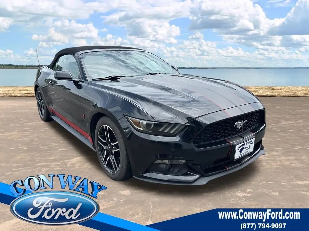 2015 Ford Mustang V6 — photo 1 of 12