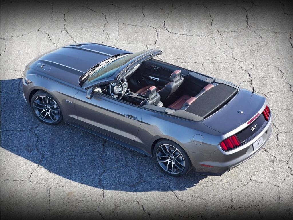 2016 Ford Mustang GT Premium — photo 1 of 1