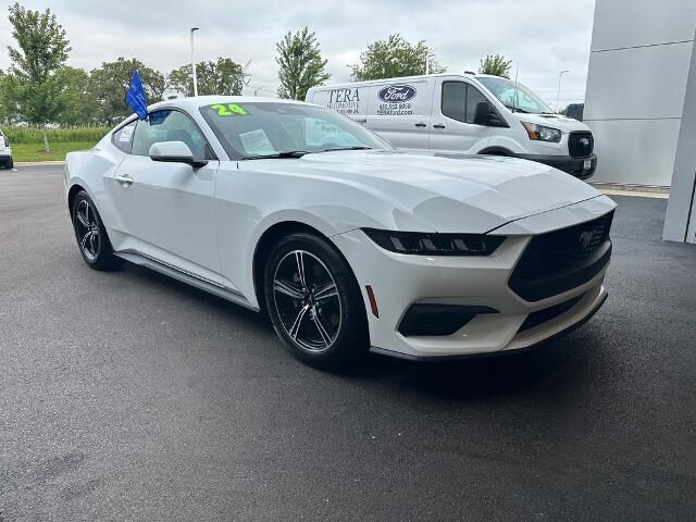 2020 Ford Mustang EcoBoost Premium — photo 1 of 37