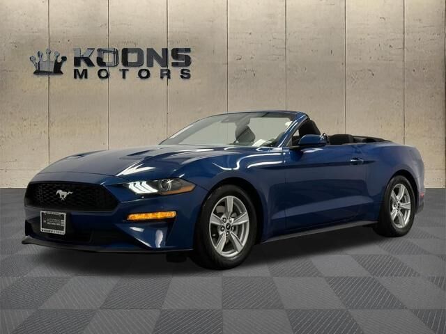 2022 Ford Mustang EcoBoost — photo 1 of 13