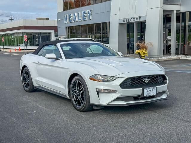 2022 Ford Mustang EcoBoost