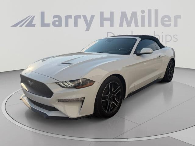 2022 Ford Mustang EcoBoost — photo 1 of 13