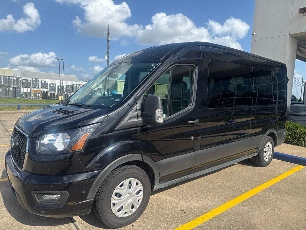 2024 Ford Transit 350 XL — photo 1 of 4