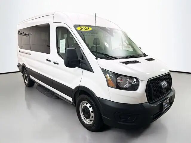 2025 Ford Transit 350 XLT
