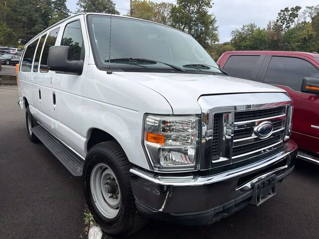2013 Ford E-Series E-350 SD XL