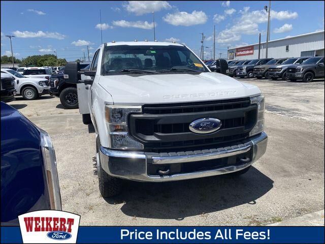 2020 Ford F-350 Super Duty Lariat — photo 1 of 5
