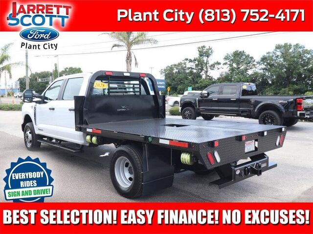 2025 Ford F-350 Super Duty Lariat
