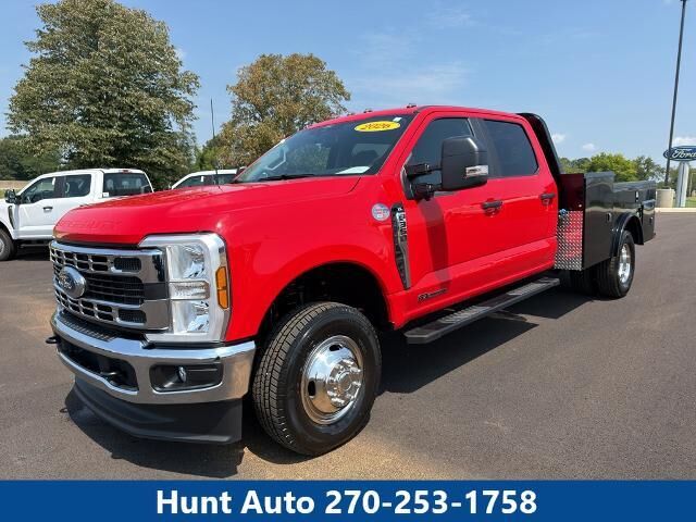 2026 Ford F-350 Super Duty XLT — photo 1 of 13