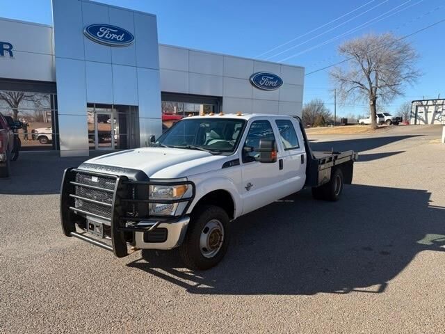 2013 Ford F-350 Super Duty Lariat — photo 1 of 11