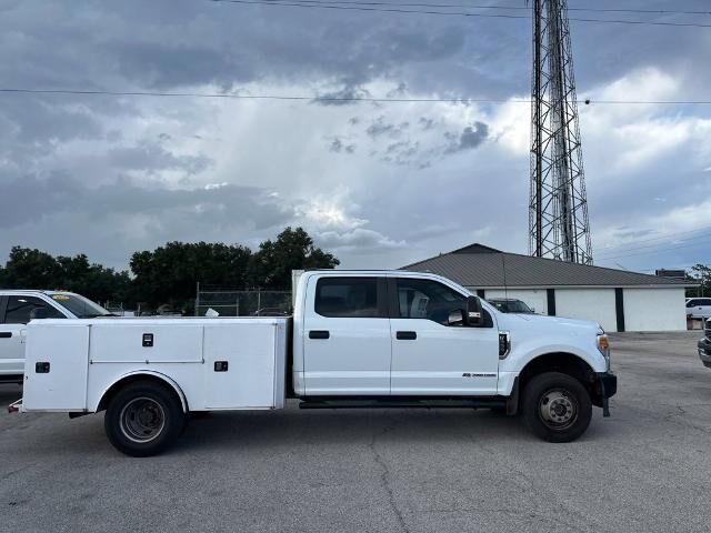 2022 Ford F-350 Super Duty Lariat