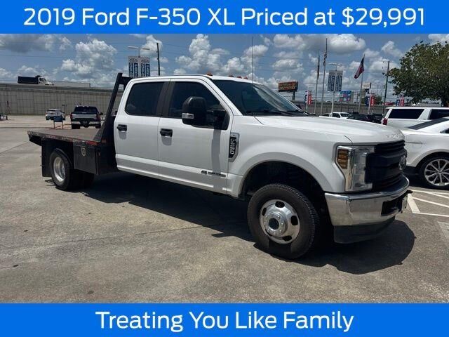 2019 Ford F-350 Super Duty XLT — photo 1 of 9