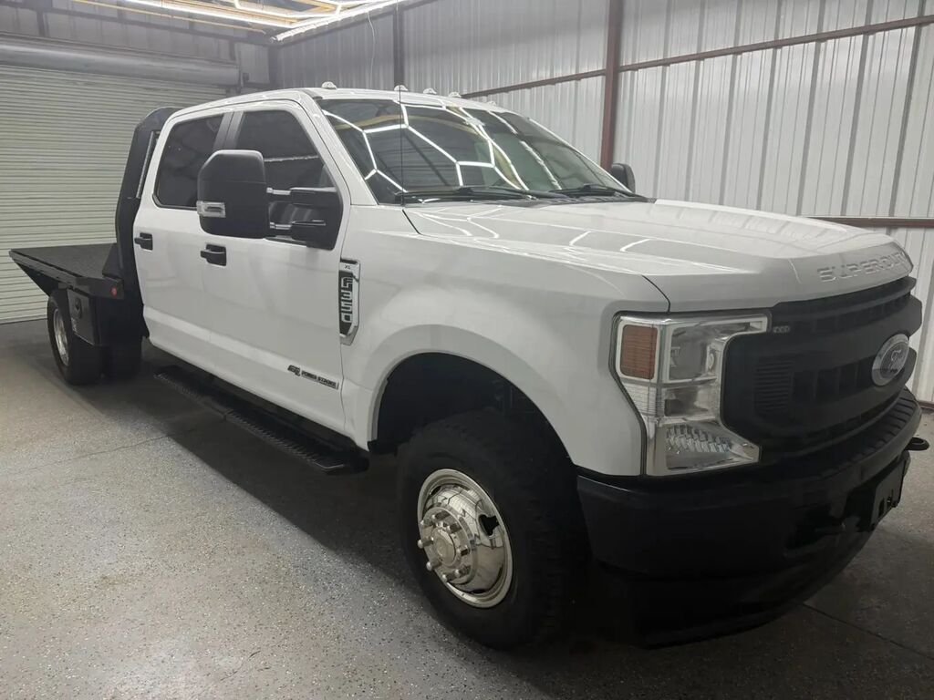2020 Ford F-350 Super Duty Lariat — photo 1 of 13