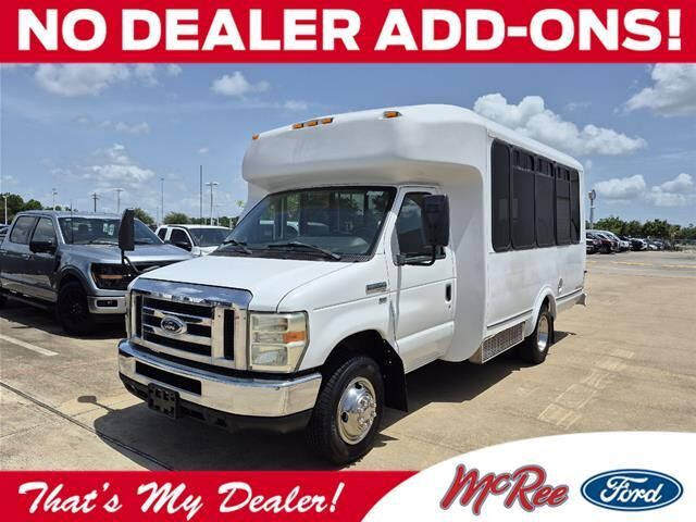 2011 Ford E-Series E-350 SD — photo 1 of 13