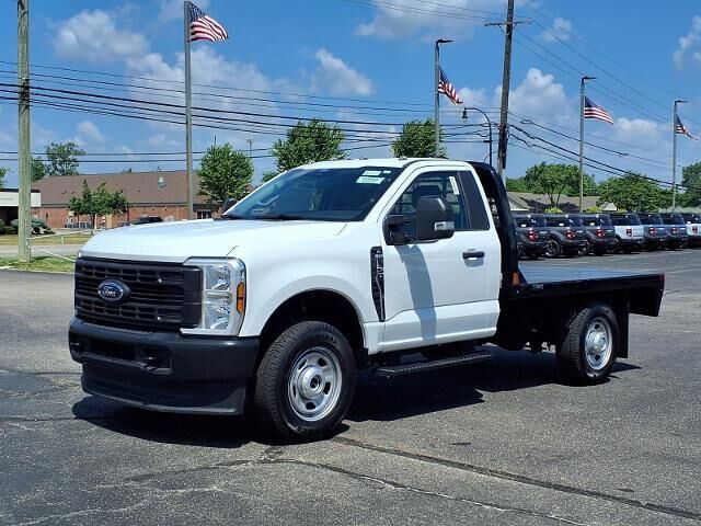 2026 Ford F-350 Super Duty XL — photo 1 of 13