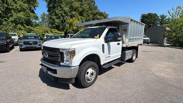 2019 Ford F-350 Super Duty XLT — photo 1 of 13