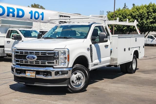 2024 Ford F-350 Super Duty XL — photo 1 of 13
